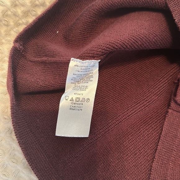 Ann Taylor factory cranberry wine color button detail short sleeve top XXS - Picture 4 of 4